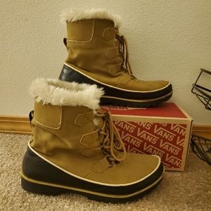 Esprit Faux Fur Lined Duck Boots